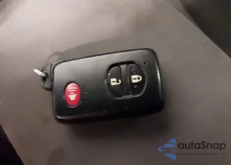 2010 Toyota Prius Ii z USA, uszkodzony, nr VIN JTDKN3DU6A0244200